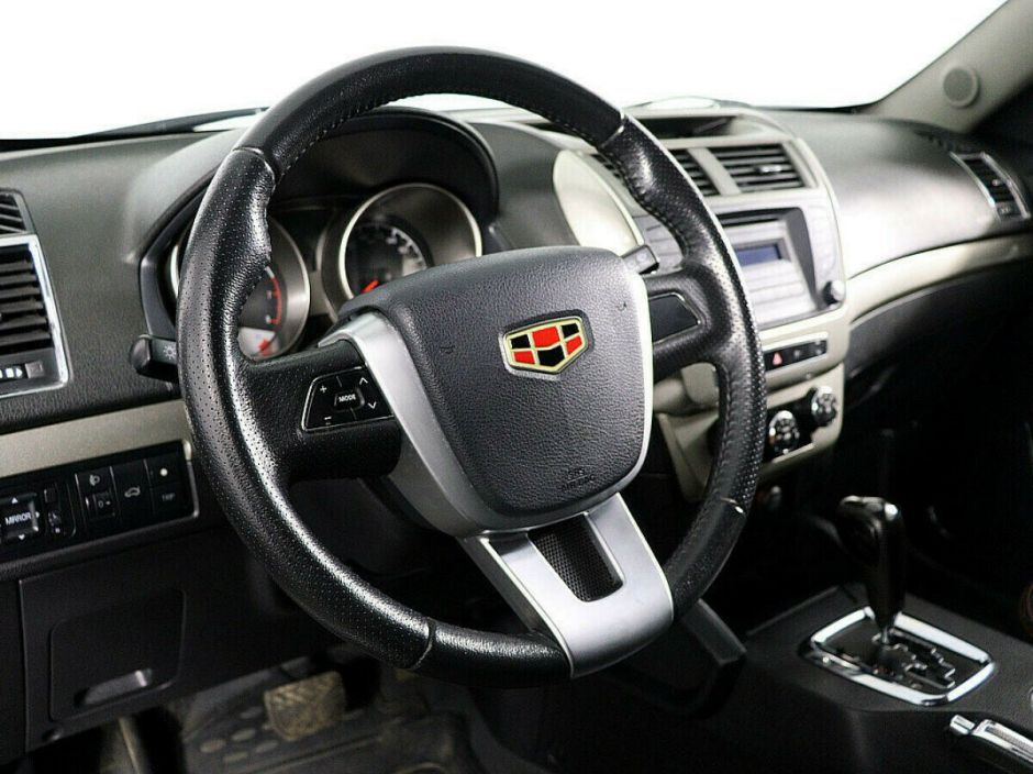 Geely Emgrand X7, 2.4 л, АТ, 2016 фото 10