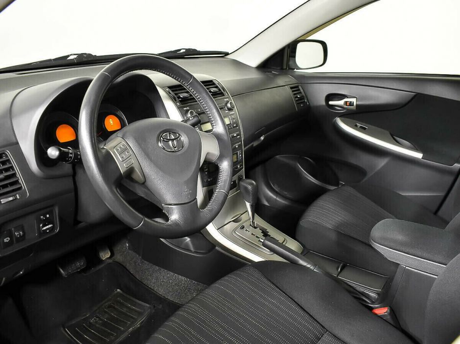 Toyota Corolla, 1.6 л, АТ, 2011 фото 7