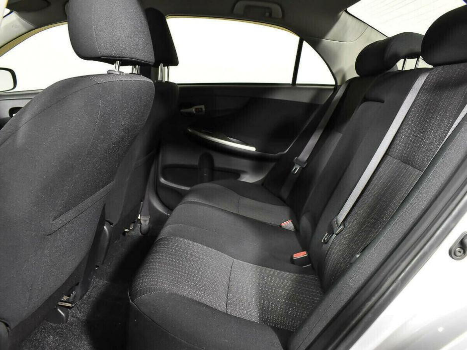 Toyota Corolla, 1.6 л, АТ, 2011 фото 8