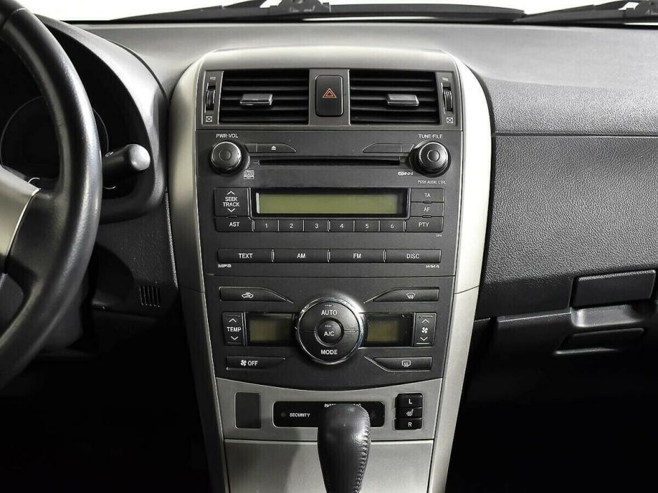 Toyota Corolla, 1.6 л, АТ, 2011 фото 9