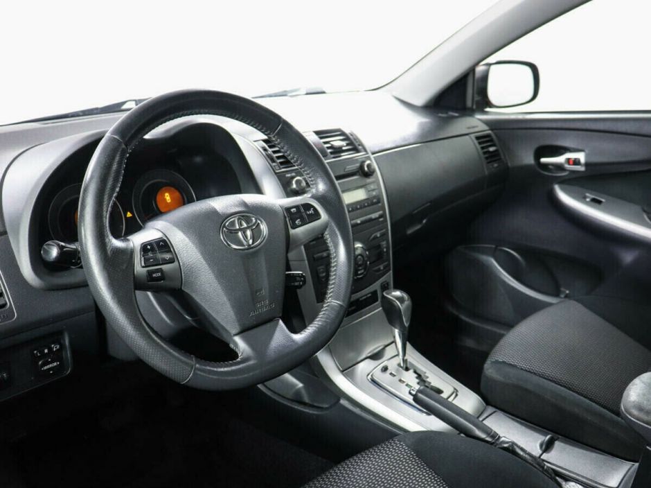 Toyota Corolla, 1.6 л, АТ, 2010 фото 2