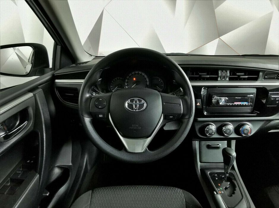 Toyota Corolla, 1.6 л, Вариатор, 2013 фото 1