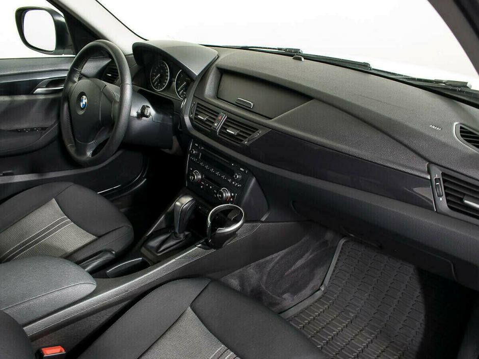 BMW X1, 2.0 л, АТ, 2011 фото 7