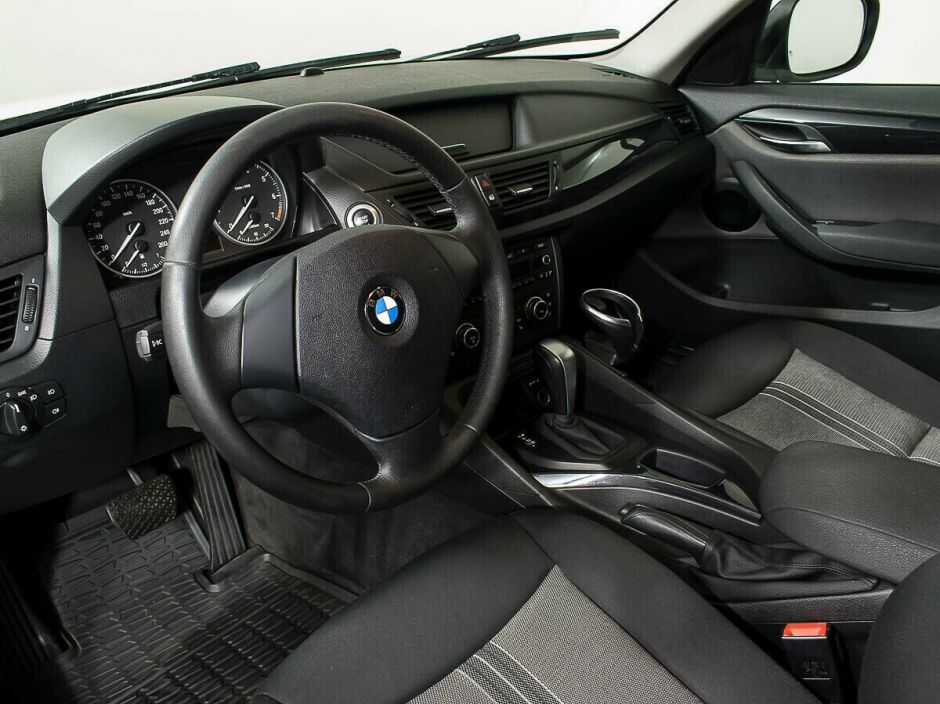 BMW X1, 2.0 л, АТ, 2011 фото 9