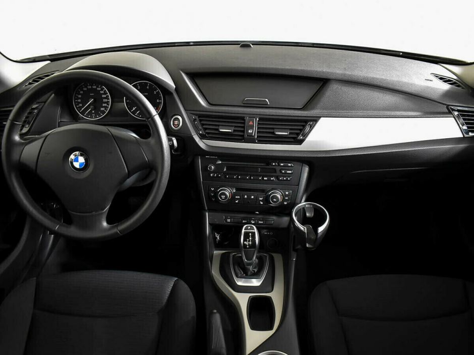 BMW X1, 2.0 л, АТ, 2012 фото 1