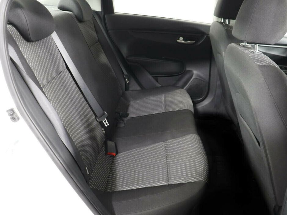 Kia Rio, 1.4 л, АТ, 2018 фото 8
