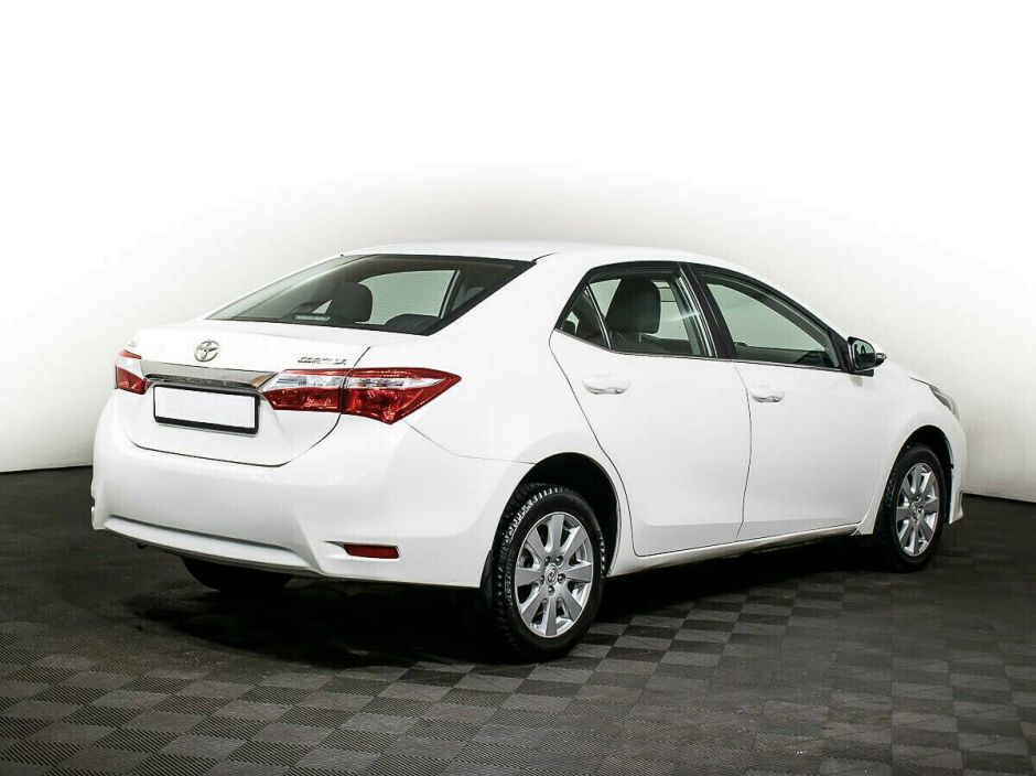 Toyota Corolla, 1.6 л, Вариатор, 2013 фото 4