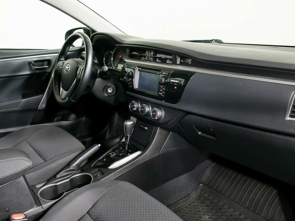 Toyota Corolla, 1.6 л, Вариатор, 2013 фото 1