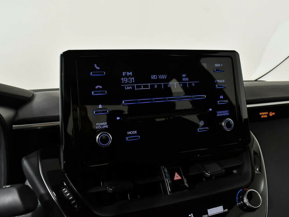 Toyota Corolla, 1.6 л, Вариатор, 2019 фото 8