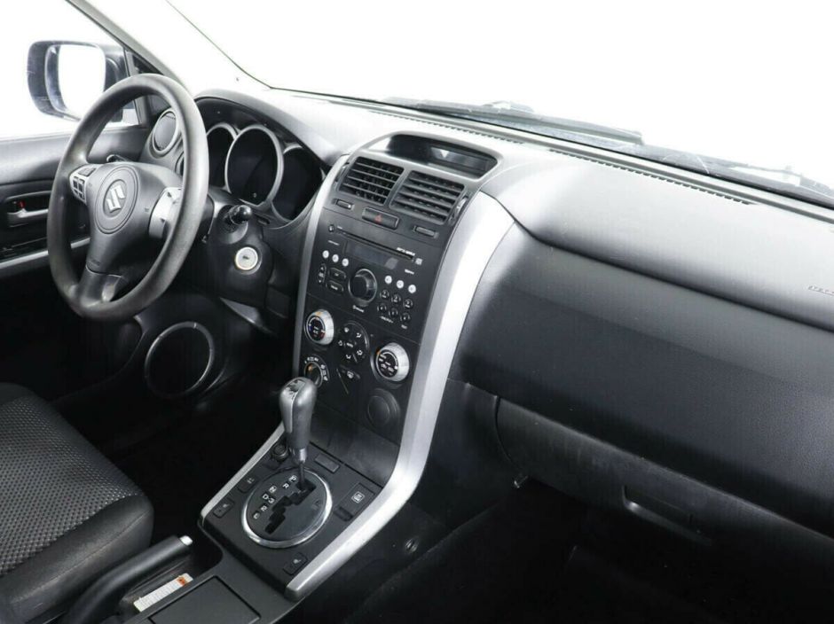 Suzuki Grand Vitara, 2.0 л, АТ, 2008 фото 2