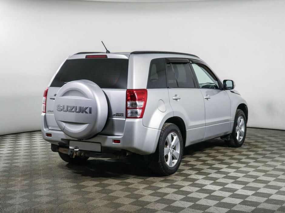 Suzuki Grand Vitara, 2.4 л, АТ, 2010 фото 4