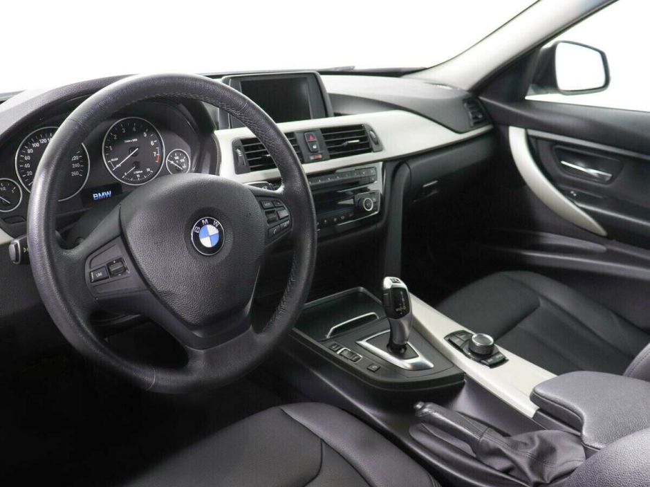 BMW 3 серии, 1.5 л, АТ, 2015 фото 8
