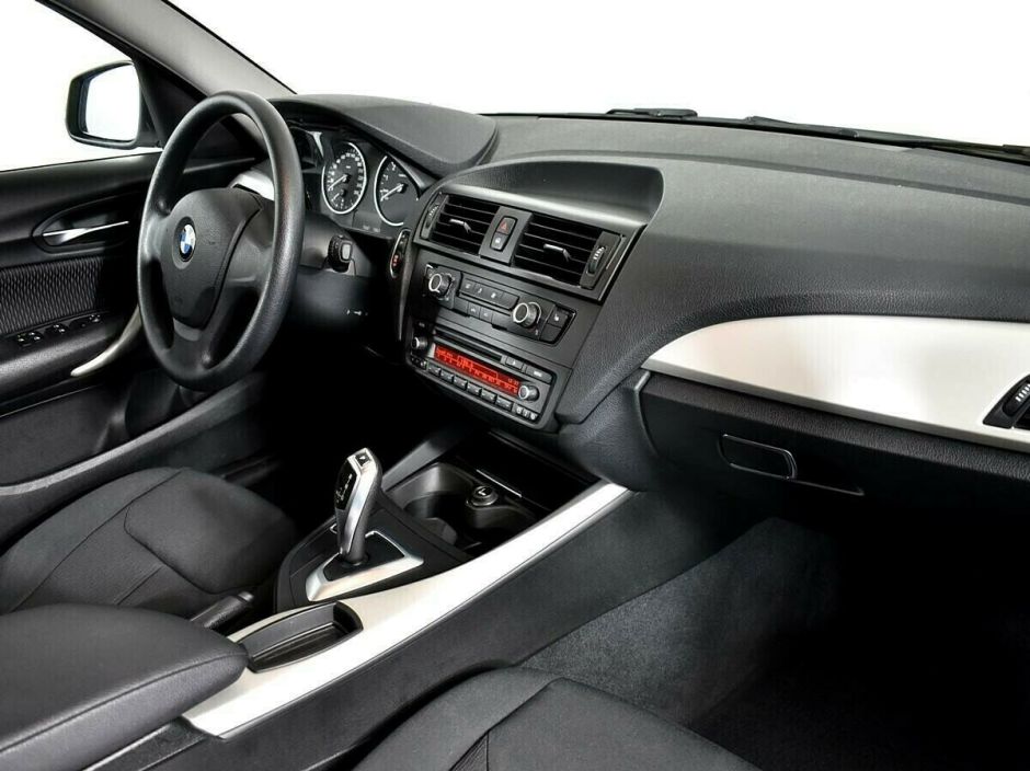 BMW 1 серии, 1.6 л, АТ, 2012 фото 2