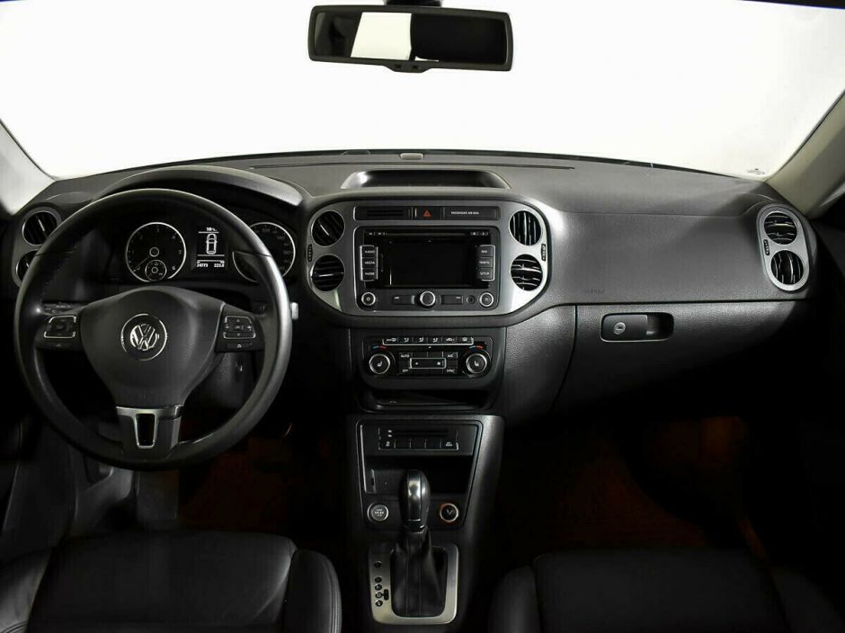 Volkswagen Tiguan, 2.0 л, АТ, 2012 фото 7
