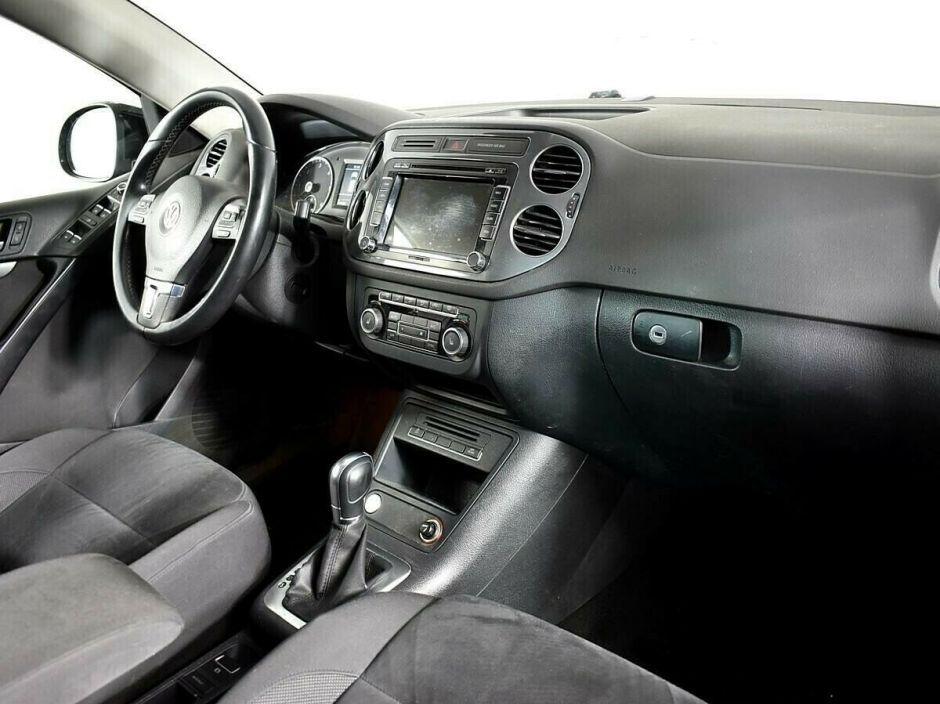 Volkswagen Tiguan, 2.0 л, АТ, 2013 фото 2