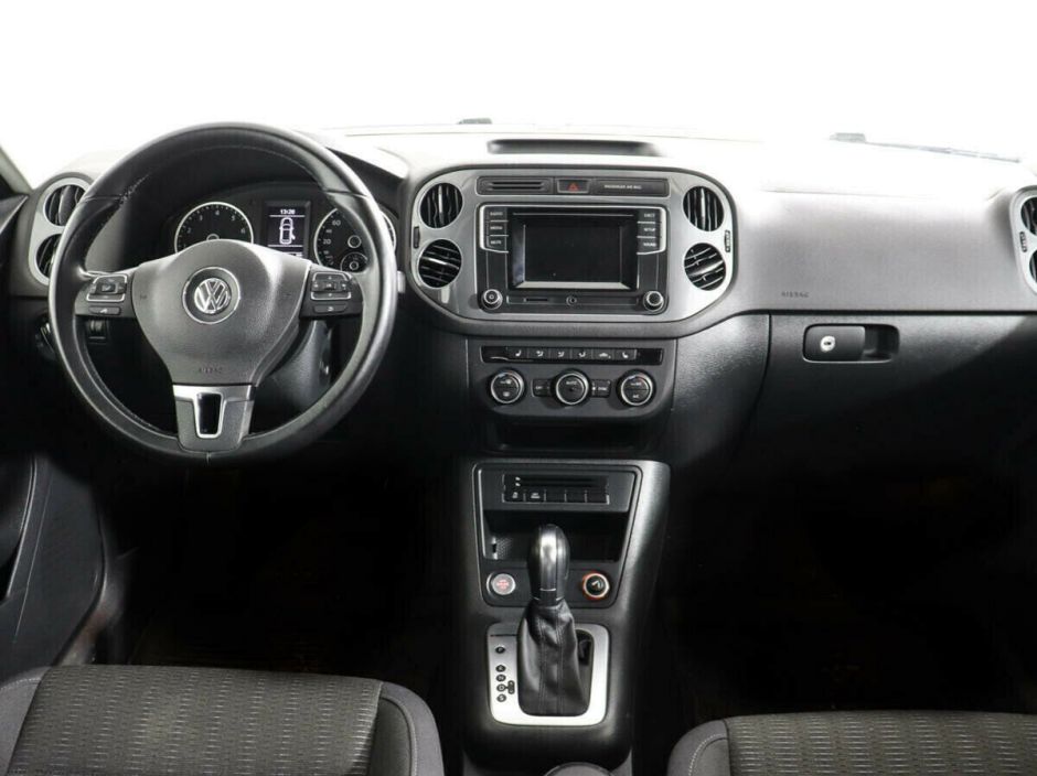 Volkswagen Tiguan, 2.0 л, АТ, 2014 фото 2