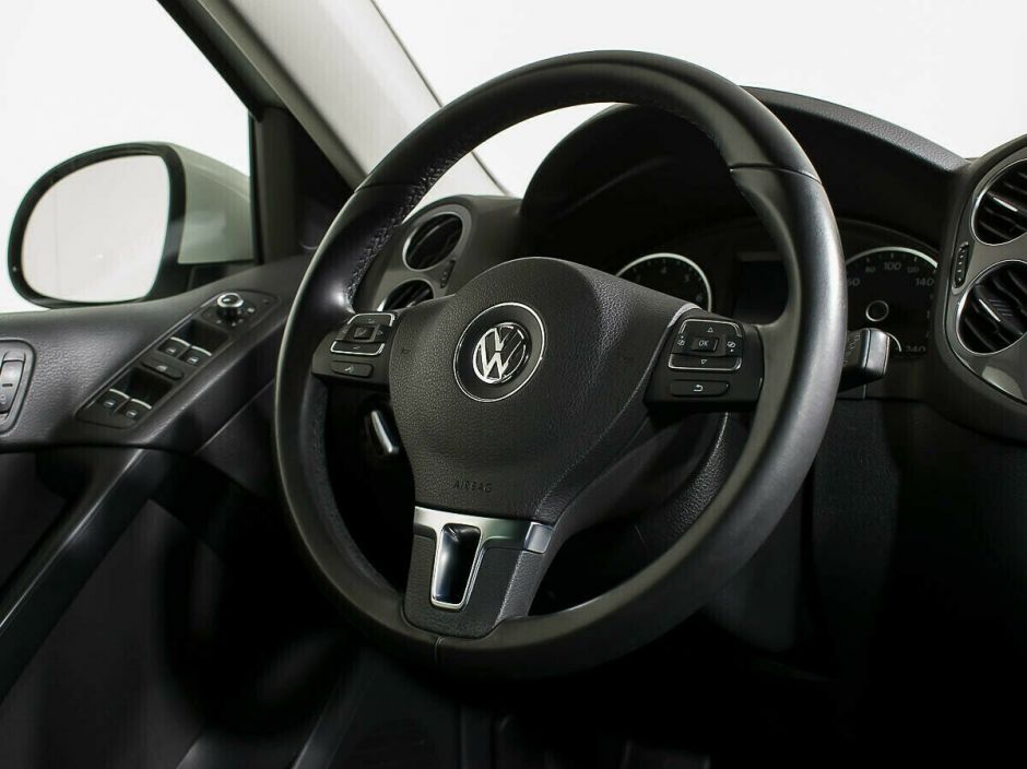 Volkswagen Tiguan, 2.0 л, АТ, 2014 фото 9