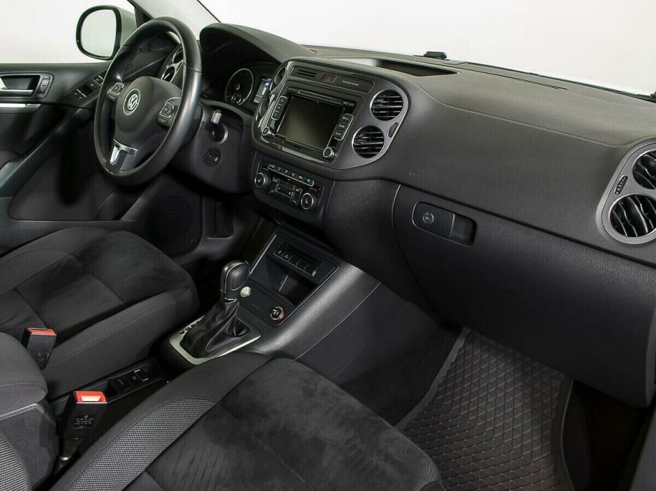 Volkswagen Tiguan, 2.0 л, АТ, 2014 фото 2