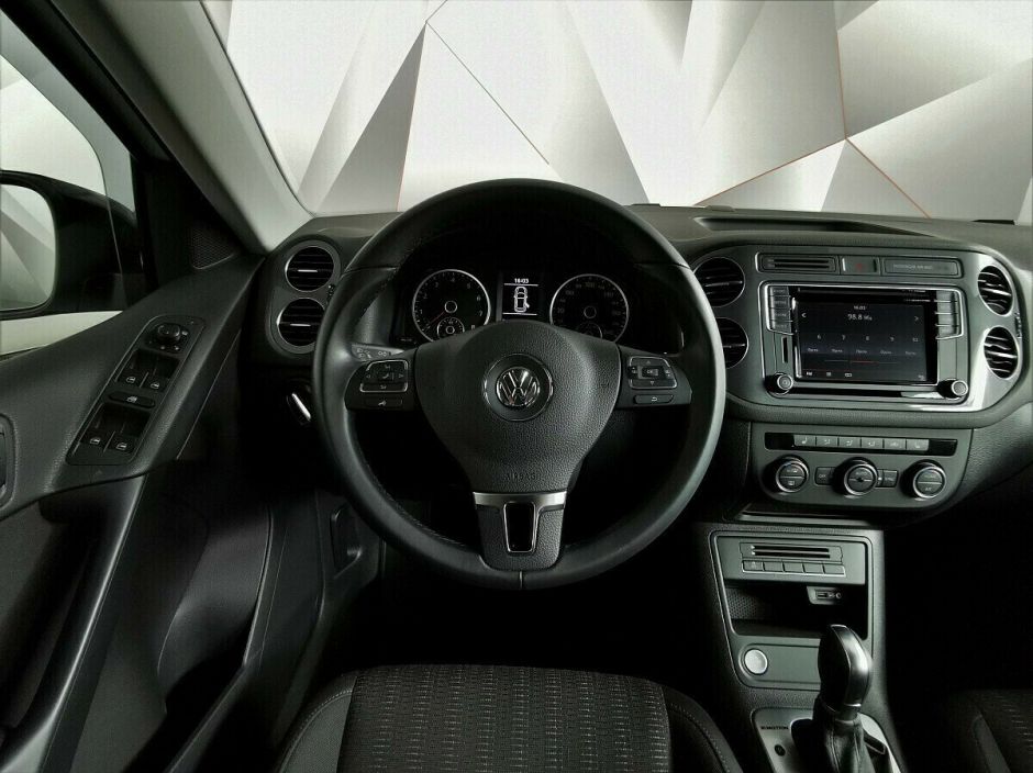 Volkswagen Tiguan, 2.0 л, АТ, 2013 фото 2