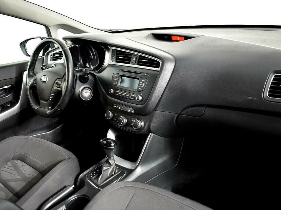 Kia Ceed, 1.6 л, АТ, 2015 фото 2