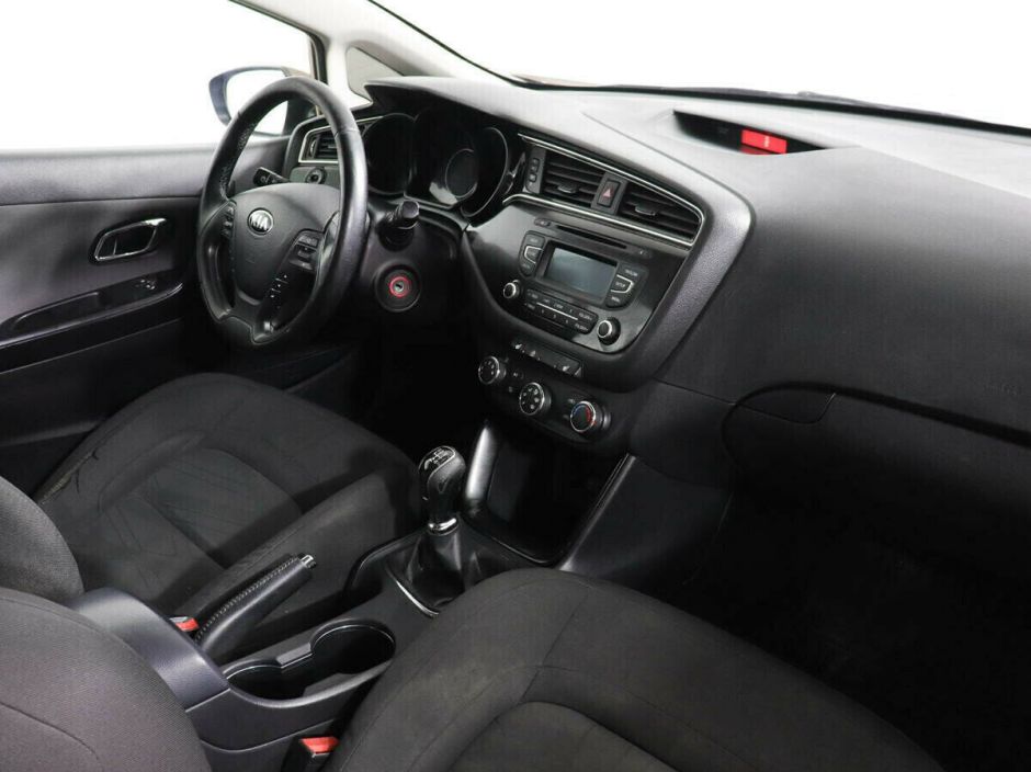 Kia Ceed, 1.6 л, МТ, 2015 фото 2