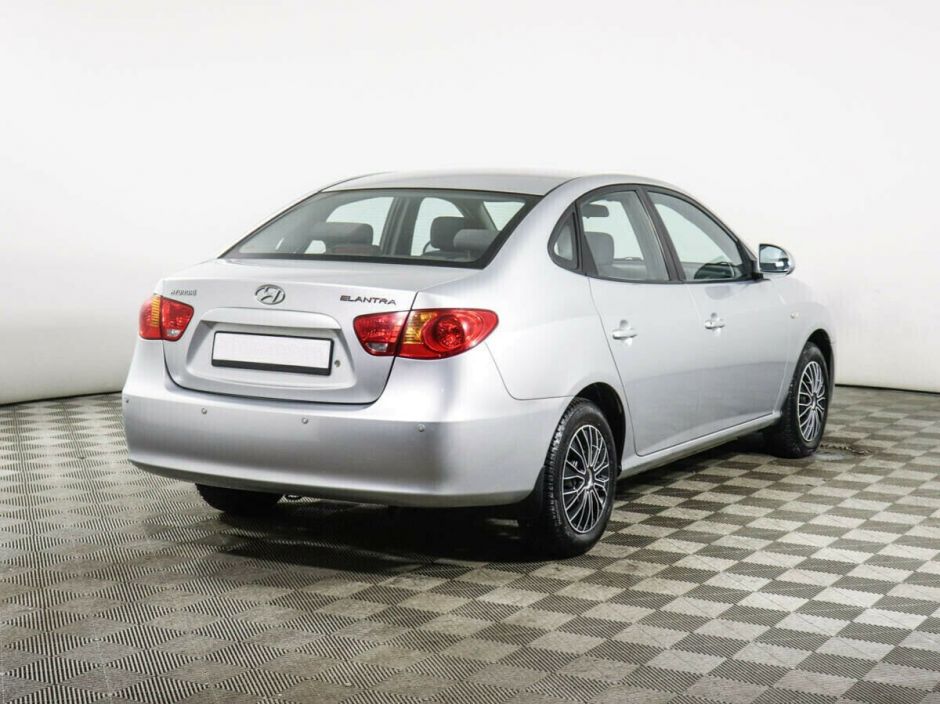 Hyundai Elantra, 1.6 л, МТ, 2010 фото 5