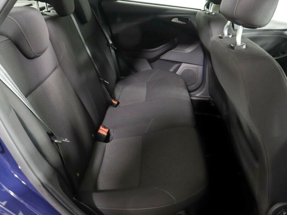 Ford Focus, 1.6 л, Робот, 2015 фото 8