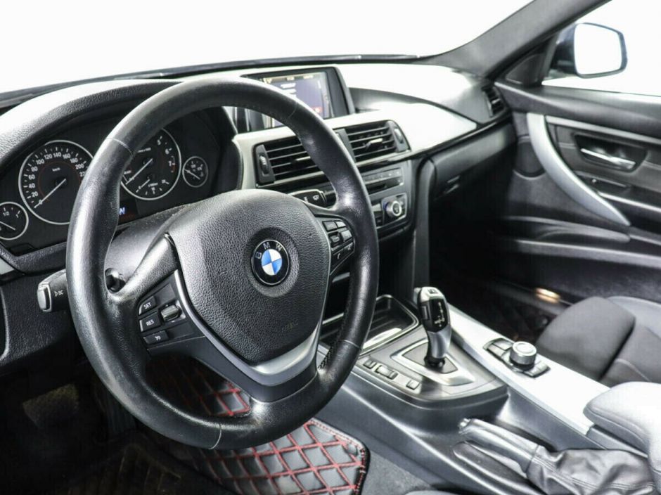 BMW 3 серии, 2.0 л, АТ, 2012 фото 7