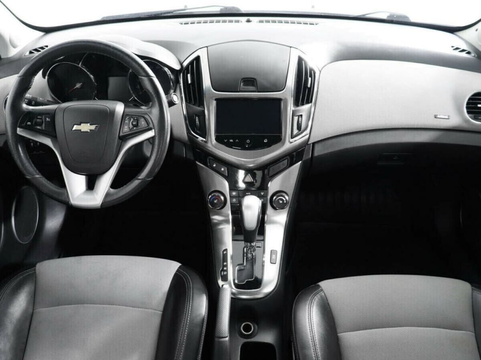 Chevrolet Cruze, 1.8 л, АТ, 2012 фото 2