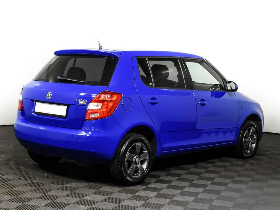 Skoda Fabia, 1.6 л, АТ, 2009 фото 5