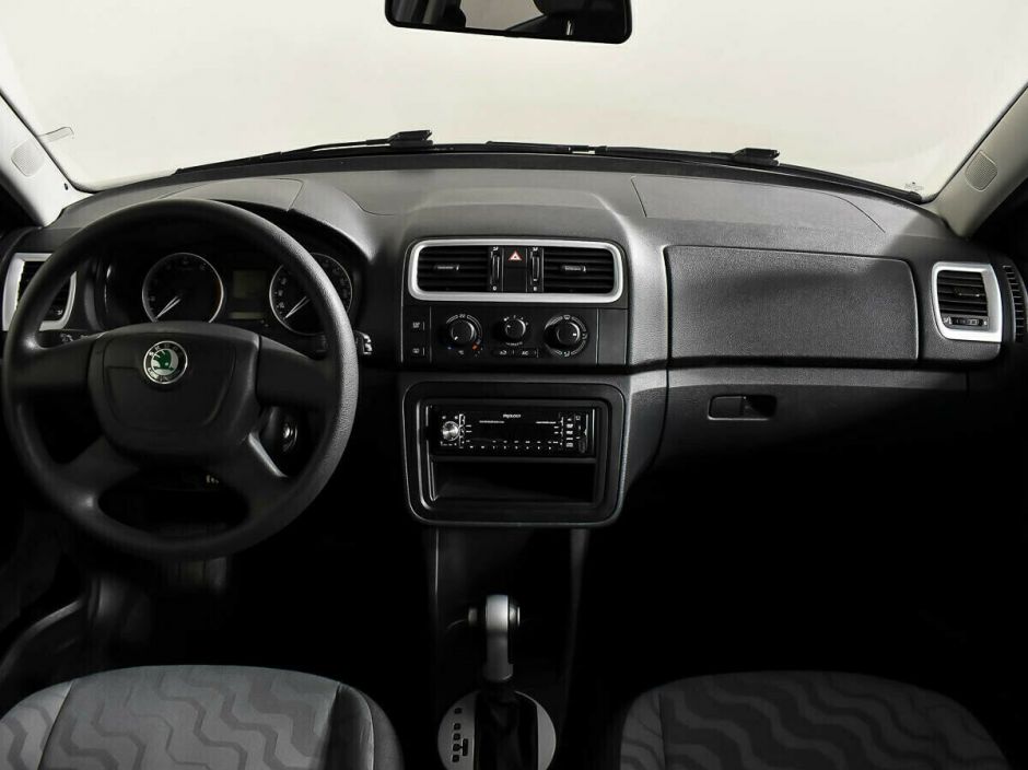 Skoda Fabia, 1.6 л, АТ, 2009 фото 7