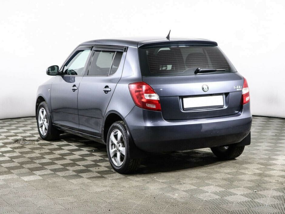 Skoda Fabia, 1.6 л, АТ, 2009 фото 6