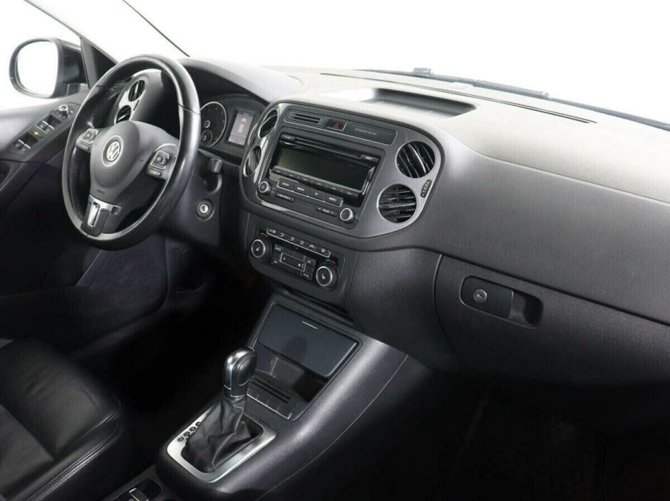 Volkswagen Tiguan, 2.0 л, АТ, 2013 фото 2