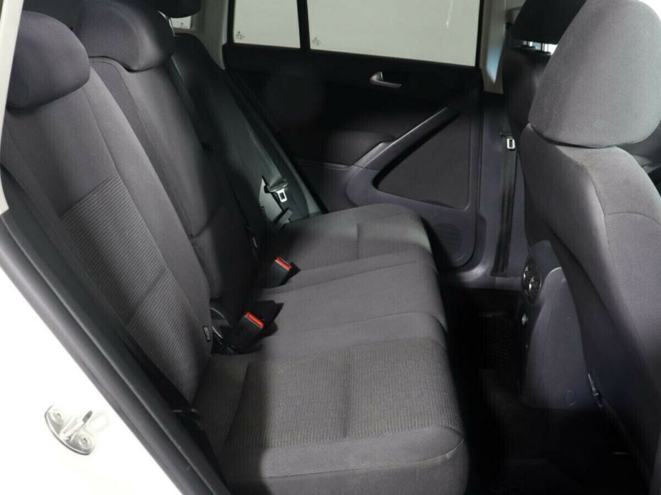 Volkswagen Tiguan, 1.4 л, Робот, 2013 фото 8