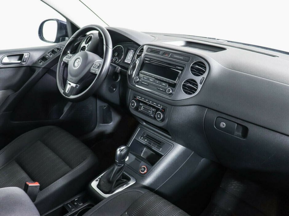 Volkswagen Tiguan, 2.0 л, АТ, 2012 фото 2