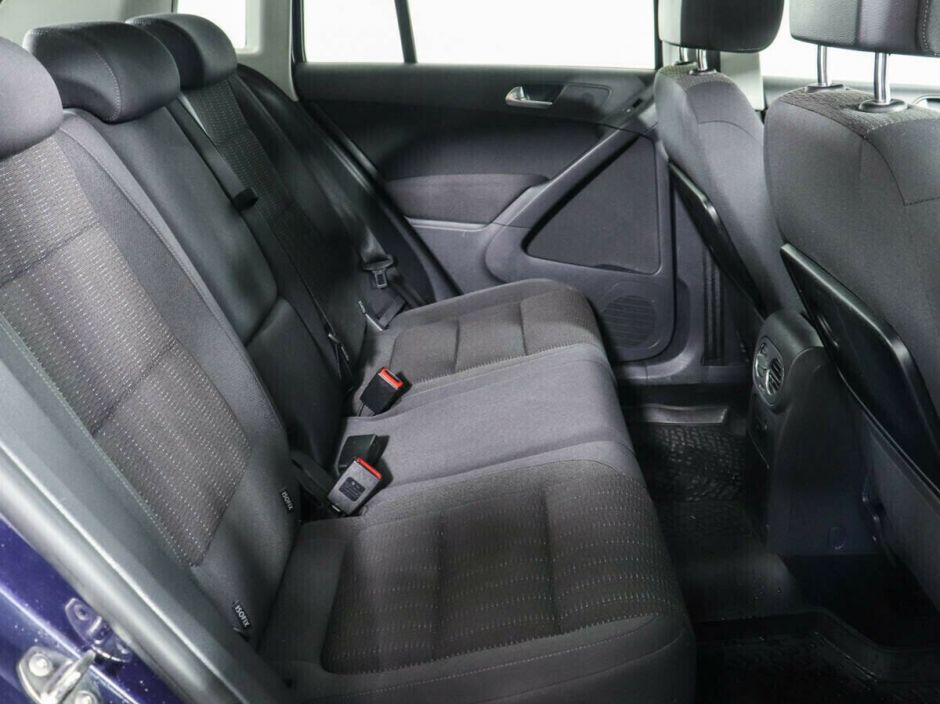 Volkswagen Tiguan, 2.0 л, АТ, 2012 фото 1