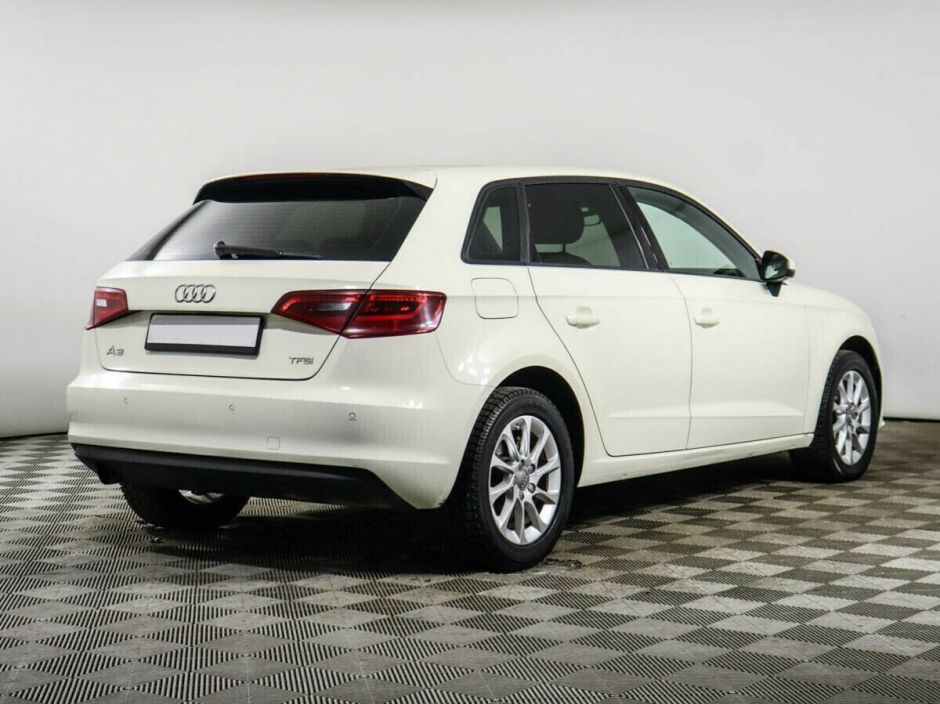 Audi A3, 1.2 л, Робот, 2013 фото 6
