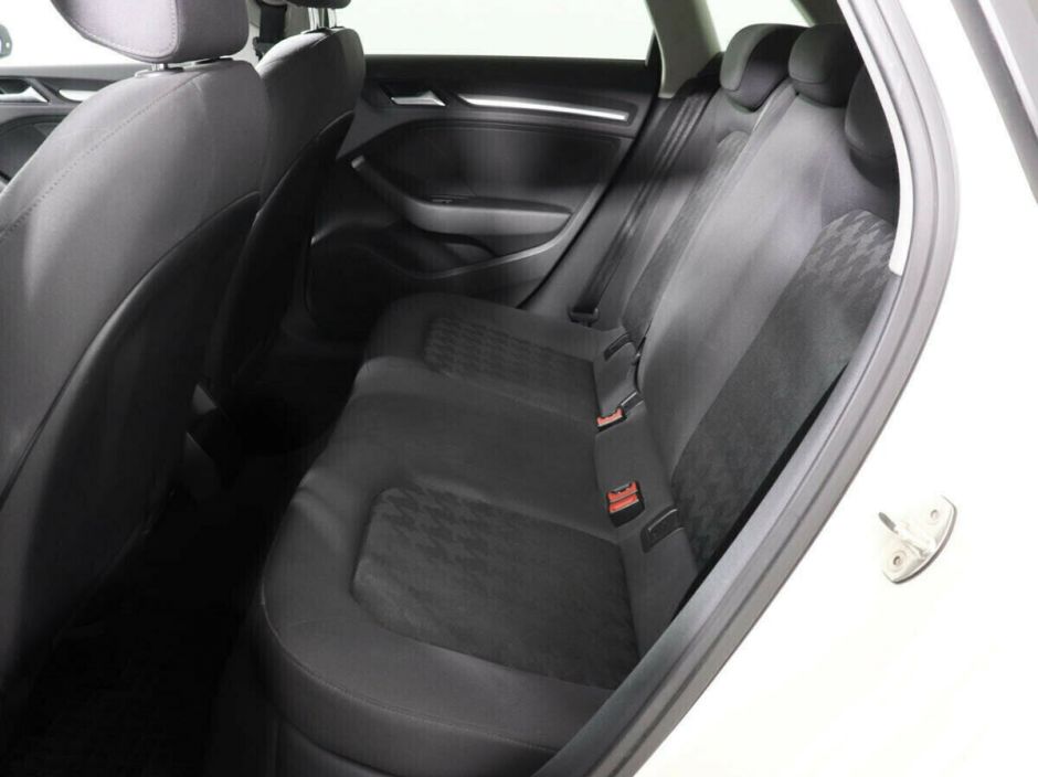 Audi A3, 1.2 л, Робот, 2013 фото 1