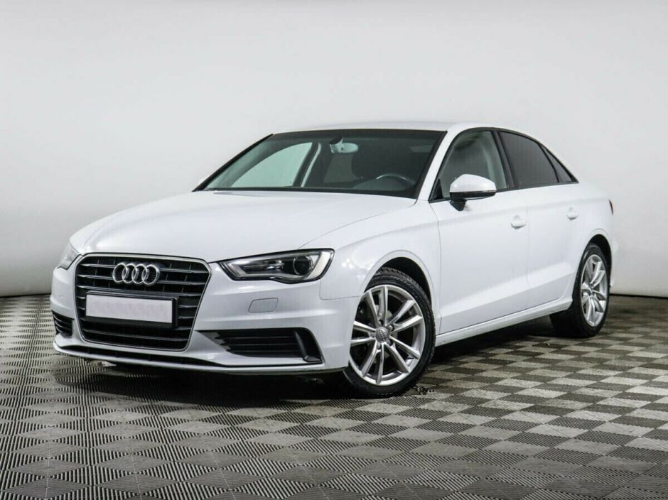 Audi A3, 1.4 л, Робот, 2013 фото 3