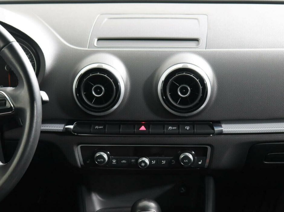 Audi A3, 1.4 л, Робот, 2013 фото 2