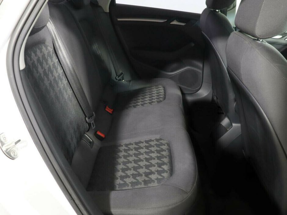 Audi A3, 1.4 л, Робот, 2014 фото 1
