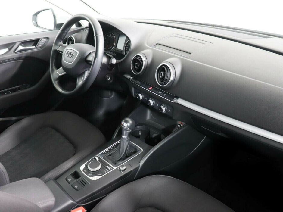 Audi A3, 1.4 л, Робот, 2015 фото 2