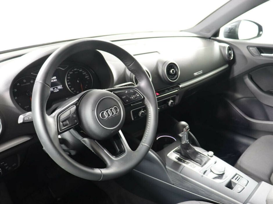 Audi A3, 1.5 л, Робот, 2018 фото 7