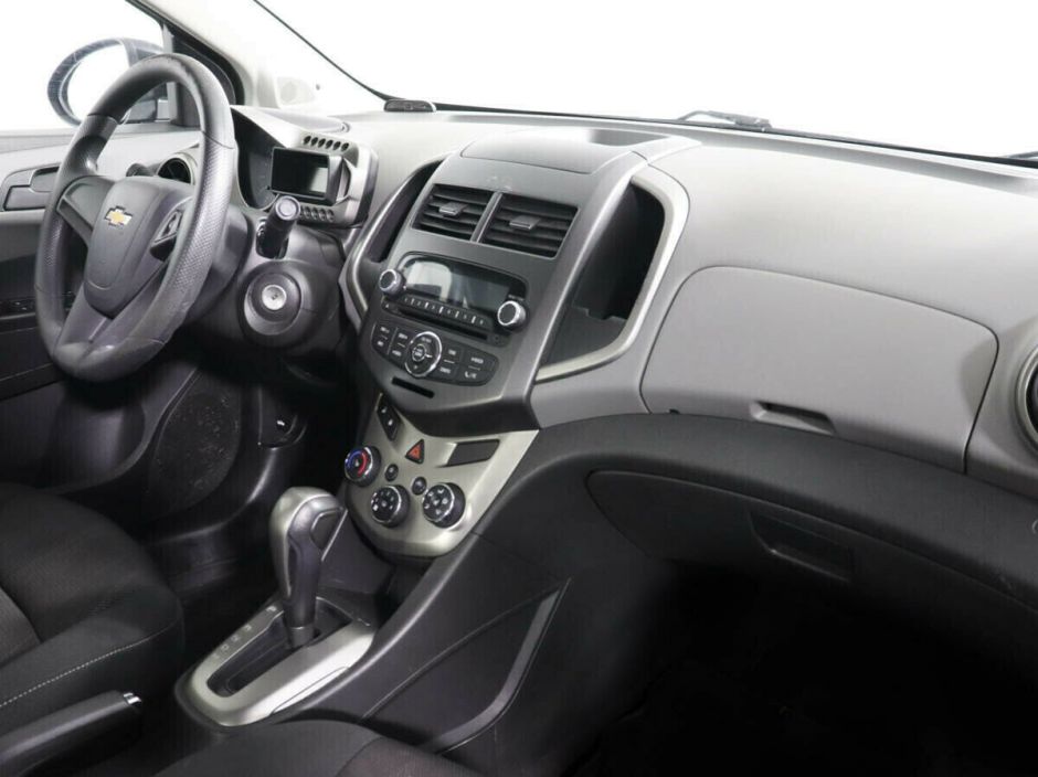 Chevrolet Aveo, 1.6 л, АТ, 2012 фото 2