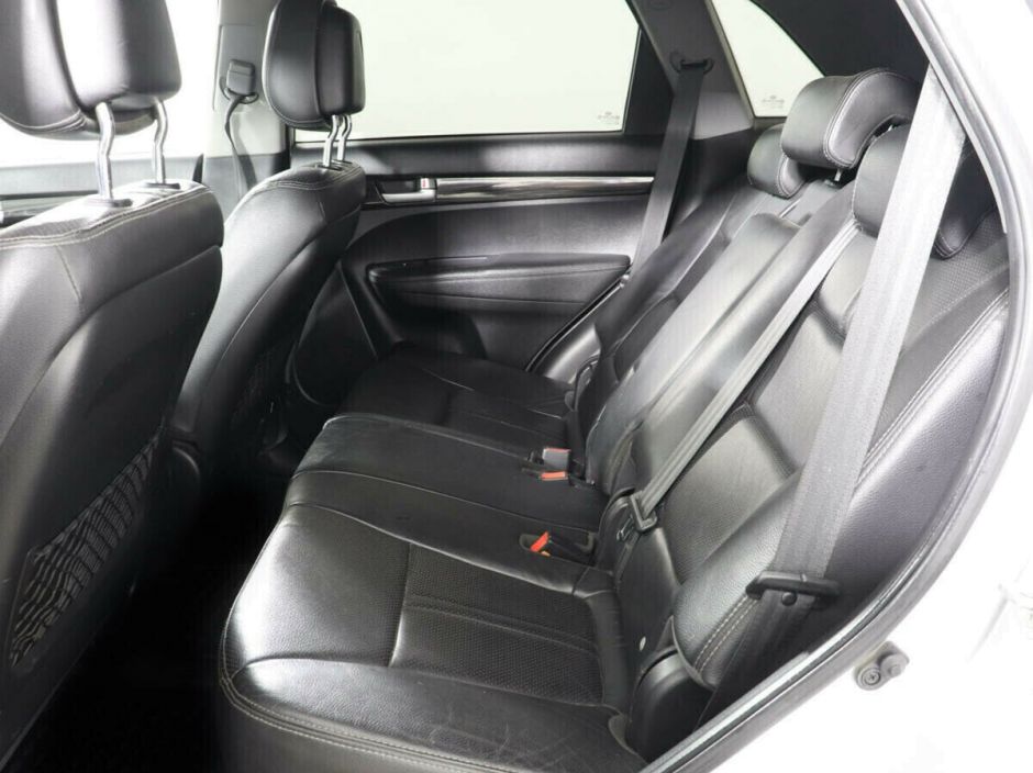 Kia Sorento, 2.4 л, АТ, 2010 фото 1