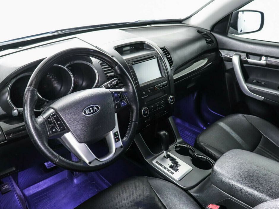 Kia Sorento, 2.0 л, АТ, 2011 фото 7