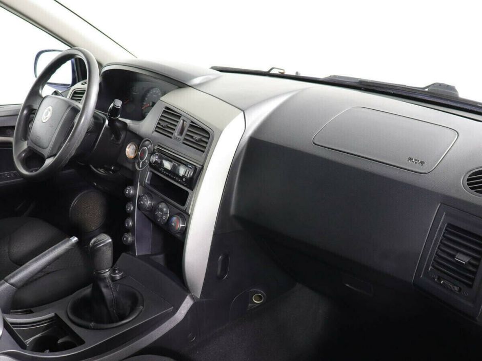 SsangYong Kyron, 2.3 л, МТ, 2010 фото 2