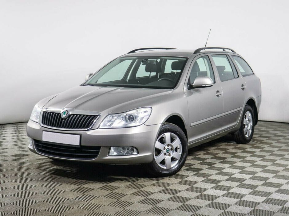Skoda Octavia, 1.6 л, МТ, 2010 фото 3