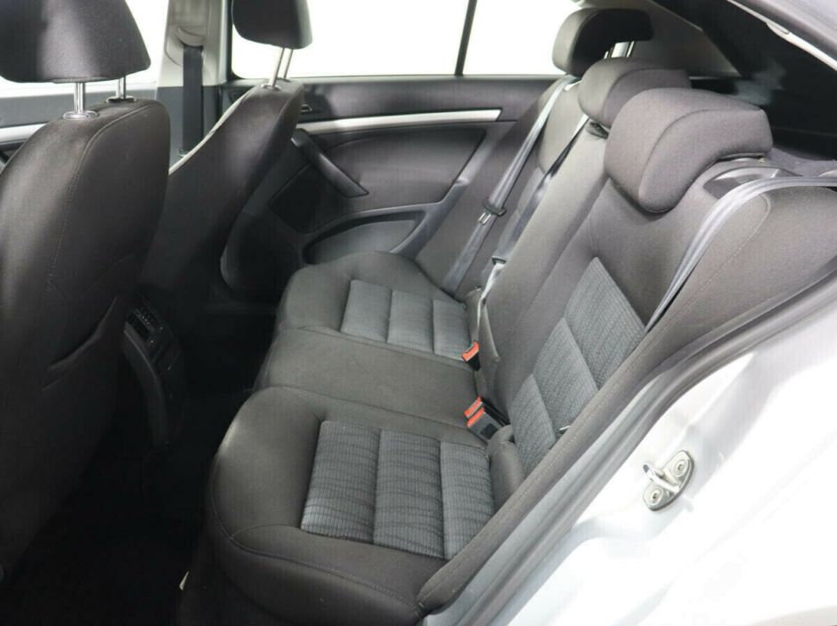 Skoda Octavia, 1.8 л, Робот, 2011 фото 8