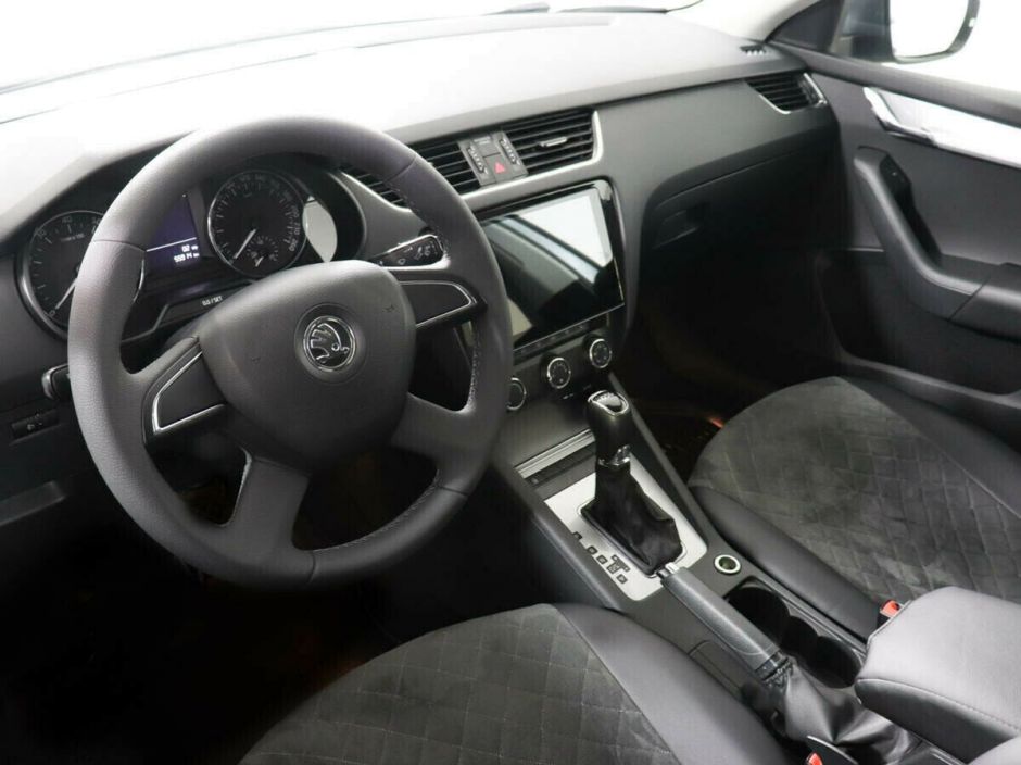 Skoda Octavia, 1.4 л, Робот, 2013 фото 2